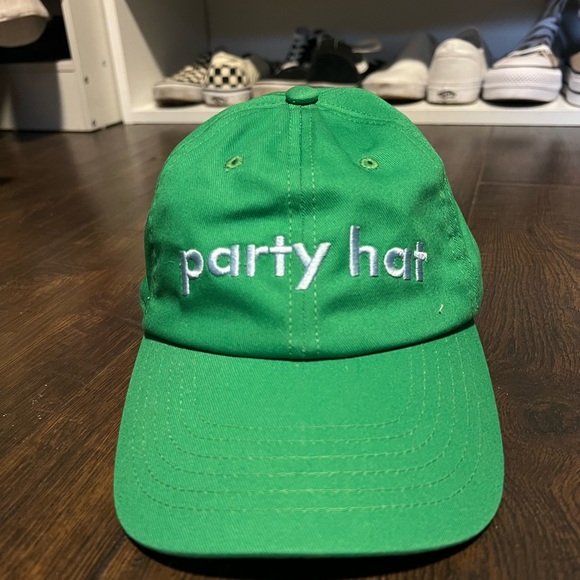 Kate Spade x Target “party hat” - Picture 2 of 7